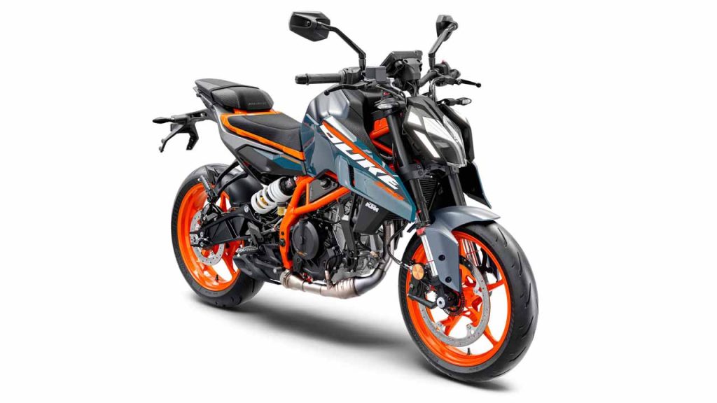 ktm-390-duke-receives-rs-18-000-price-cut-now-costs-rs-2-95-lakh