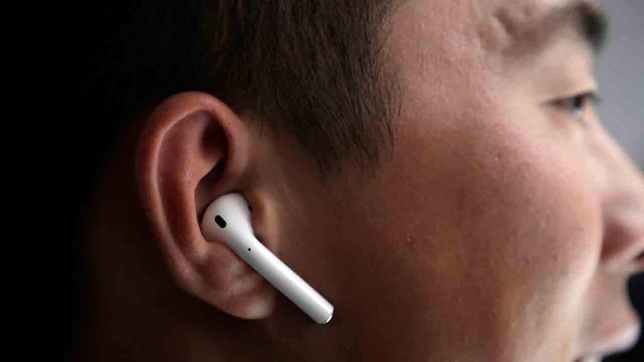 Airpods-earbuds-do-not-harmful-radiation-dangerous-to-human-brain