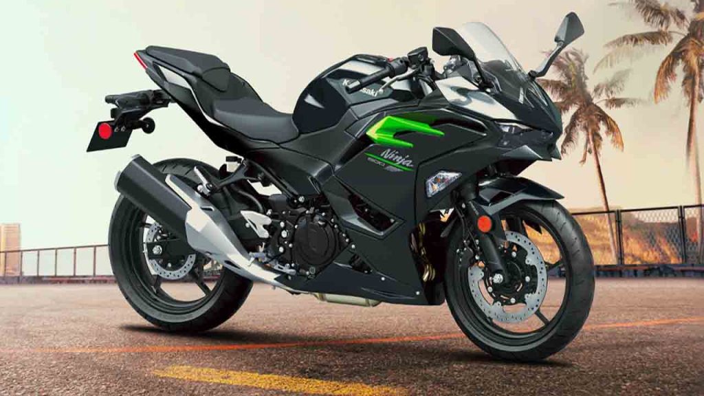 Kawasaki Ninja 500 gets 45000 discount offer valid till 31 March