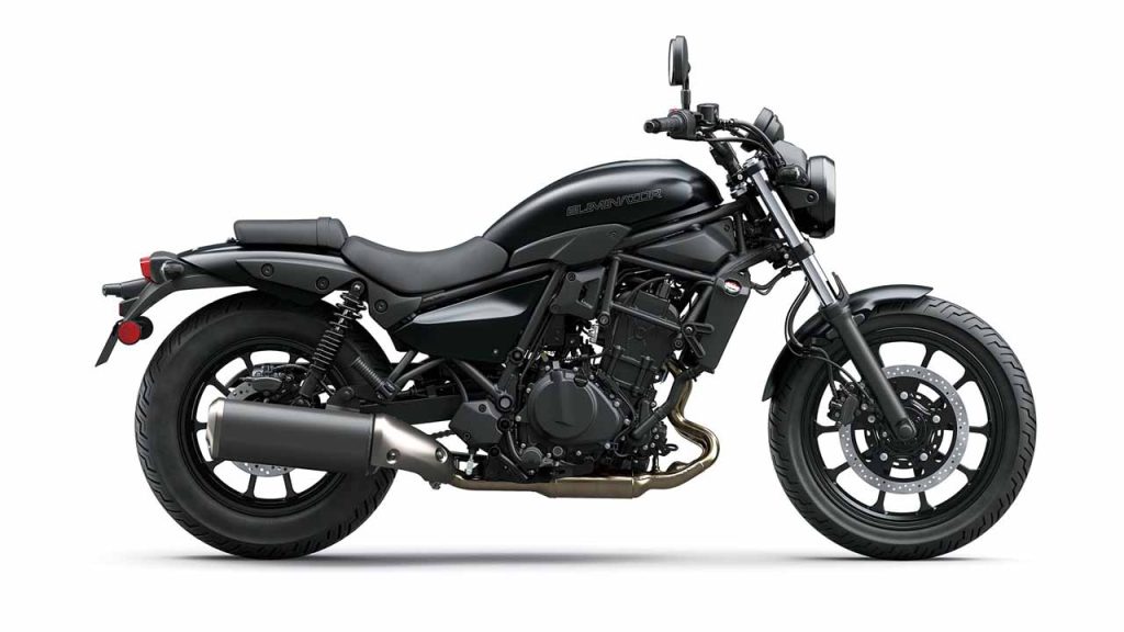 kawasaki-ninja-versys-z900-availabe-with-discounts-up-to-rs-45-000-offer-valid-till-31-march